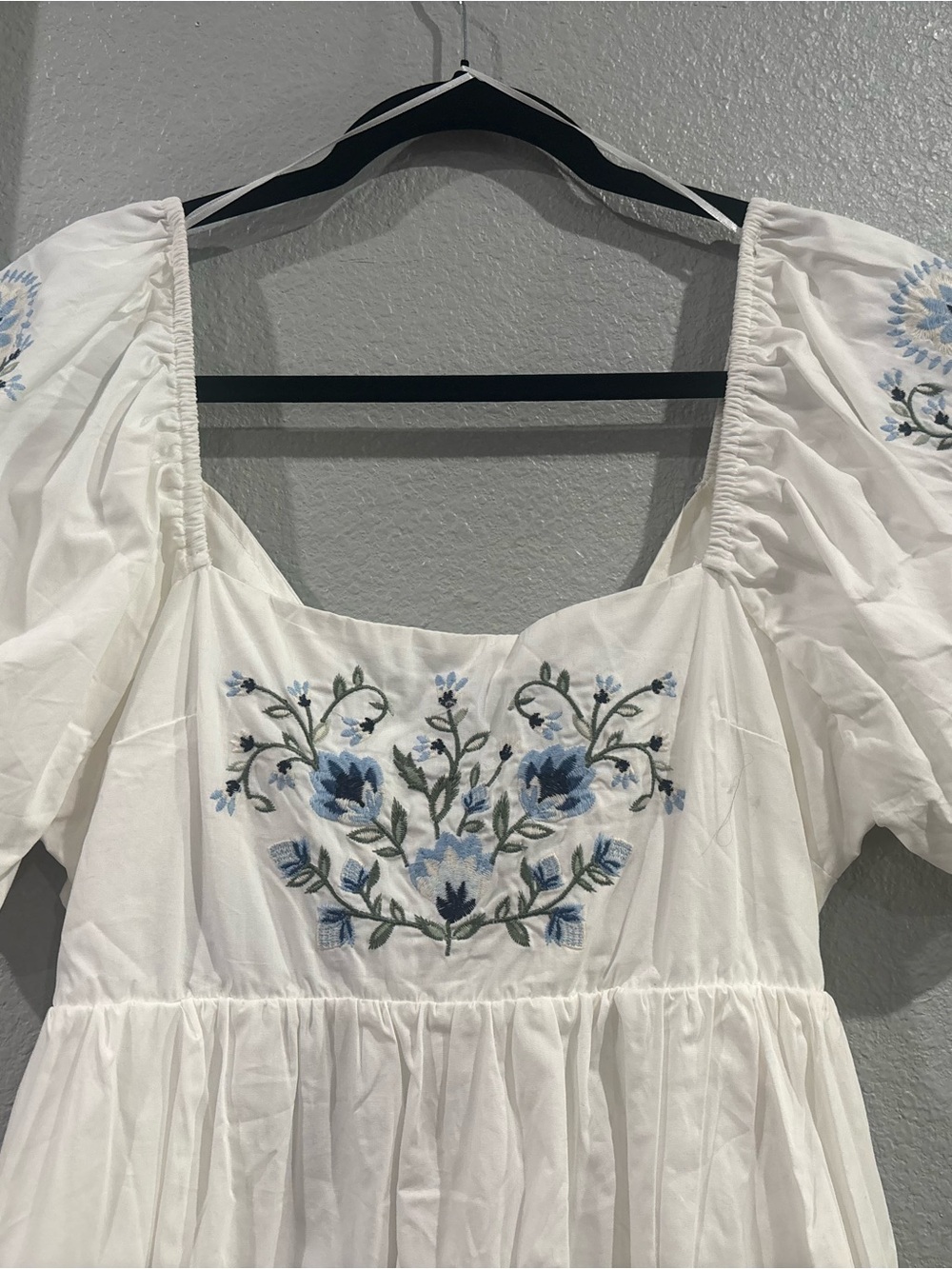 Francesca's Collections White Midi Dress with Blue Floral Embroidery